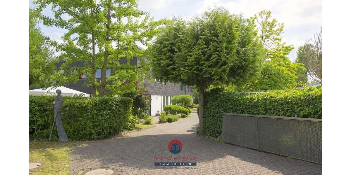 Haus zum Kaufen in Krefeld 590.000 € 120 m² 6 zimmer