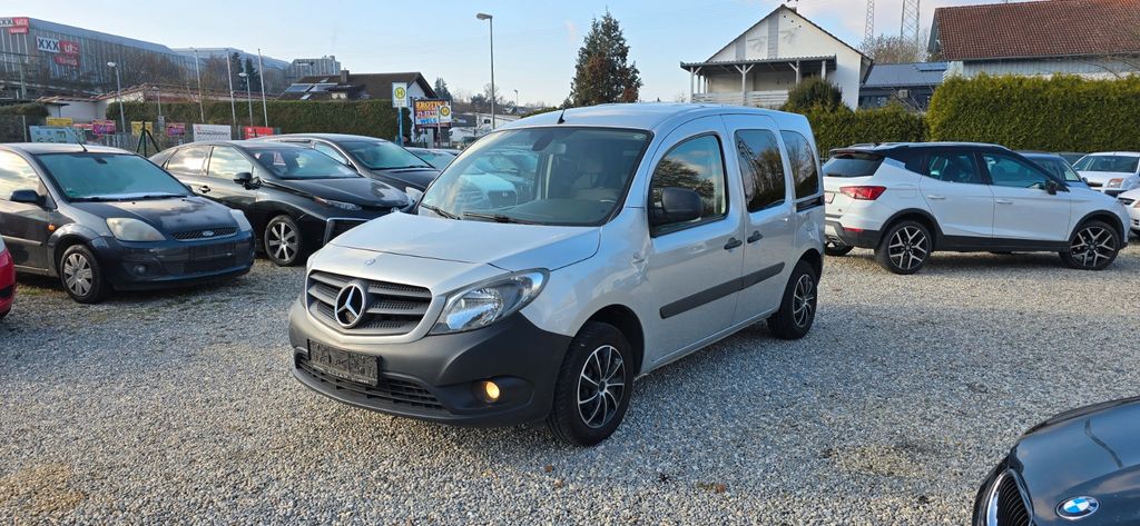 Mercedes-Benz Citan 173.000 km 7.600 &euro; Passau 94036