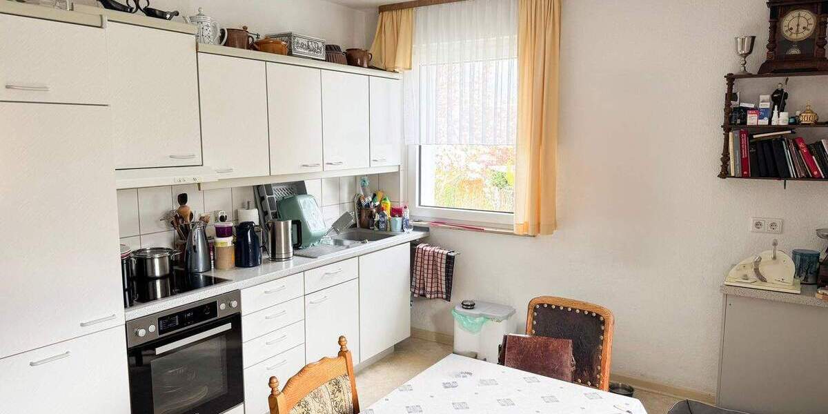 Mehrfamilienhaus, Wohnhaus Kaufungen Oberkaufungen - 7 Zimmer, 169 m&sup2;, 380.000&euro; | Angebot:26204042