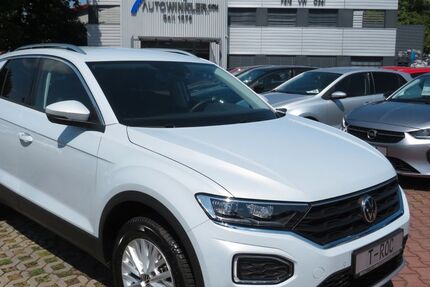 VW T-Roc 14.274 km 26.990 € Nürnberg 90431
