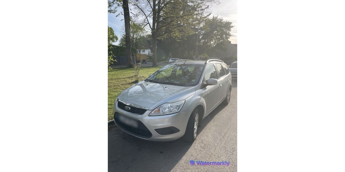 Ford Focus 208.000 km 2.899 &euro; München 81476