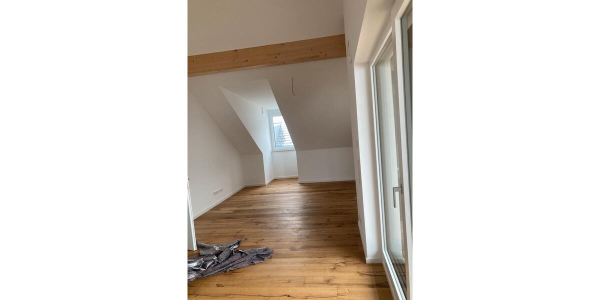Etagenwohnung Ergoldsbach Langenhettenbach - 3 Zimmer, 86 m&sup2;, 1.000&euro; | Angebot:25366172