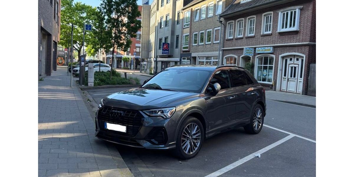 Audi Q3 84.000 km 31.000 &euro; Hamburg 22417