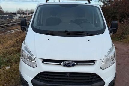 Ford Transit Custom 203.000 km 5.800 &euro; Braunschweig 38110