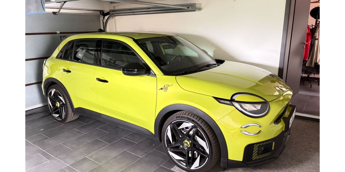 Abarth 600e 1.250 km 32.900 &euro; Bad Zwischenahn 26160