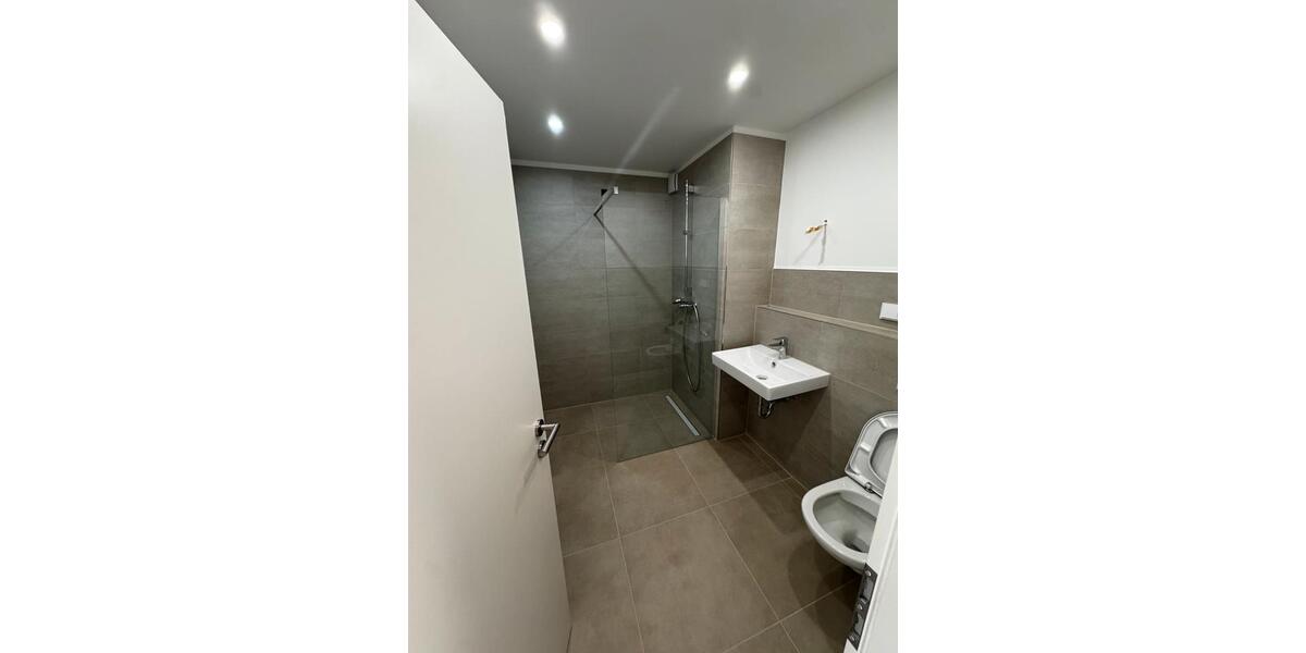 Reihenhaus Lohmar - 6 Zimmer, 170 m&sup2;, 2.690&euro; | Angebot:26345389