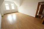 2 Raum DG-Wohnung - Bad mit Fenster, Wanne und Dusche - Dachgeschoßwohnung Gera Alt-Bieblach | Angebot:26233629