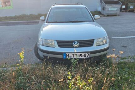 VW Passat 165.000 km 2.800 &euro; münchen 80999