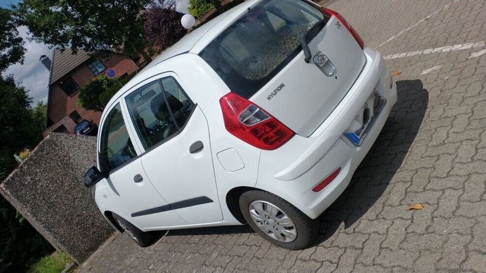 i10
