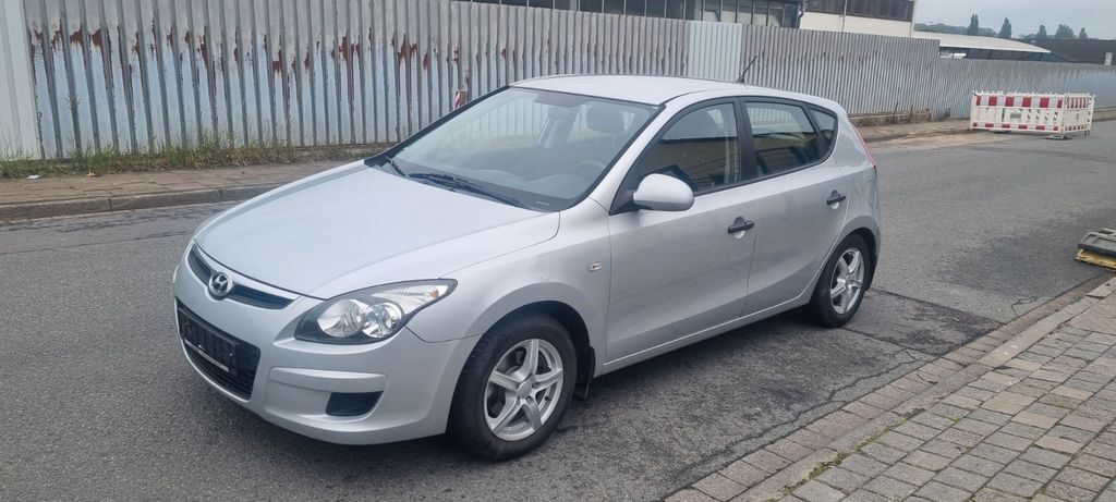 Hyundai i30 198.000 km 2.300 € Osnabrück 49090