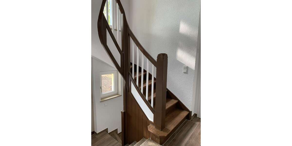 Einfamilienhaus Gotha - 6 Zimmer, 170 m&sup2;, 1.800&euro; | Angebot:26732480