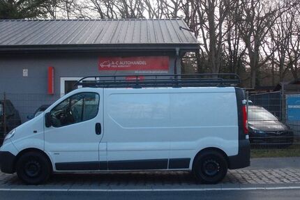 Opel Vivaro 176.798 km 7.599 &euro; Loxstedt-Hahnenknoop 27612