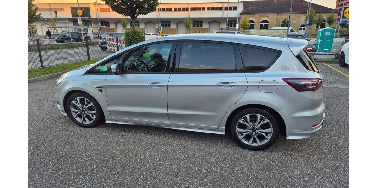 Ford S-Max 138.000 km 16.000 &euro; Pforzheim 75172