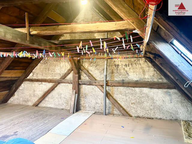 Reihenmittelhaus Schlettau - 6 Zimmer, 150 m&sup2;, 125.000&euro; | Angebot:25744600