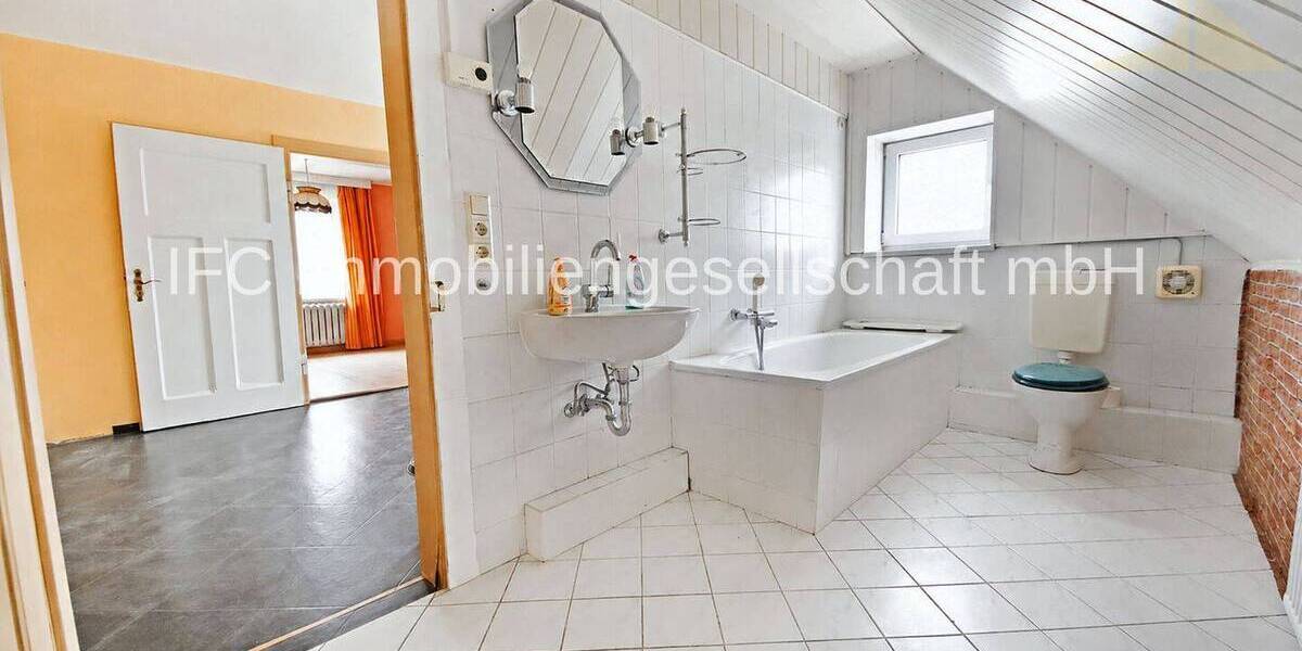 Einfamilienhaus Kemberg Dorna - 6 Zimmer, 124 m&sup2;, 75.000&euro; | Angebot:26686843