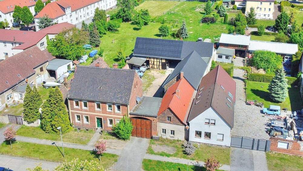 Bauernhaus, Landhaus Gräfenhainichen Möhlau - 5 Zimmer, 169 m&sup2;, 450.000&euro; | Angebot:25778775