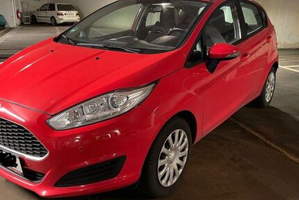 Ford Fiesta 77.577 km 5.950 &euro; Hamburg 22047