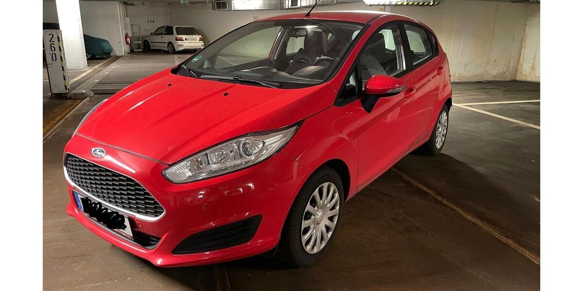 Ford Fiesta 77.577 km 5.950 &euro; Hamburg 22047