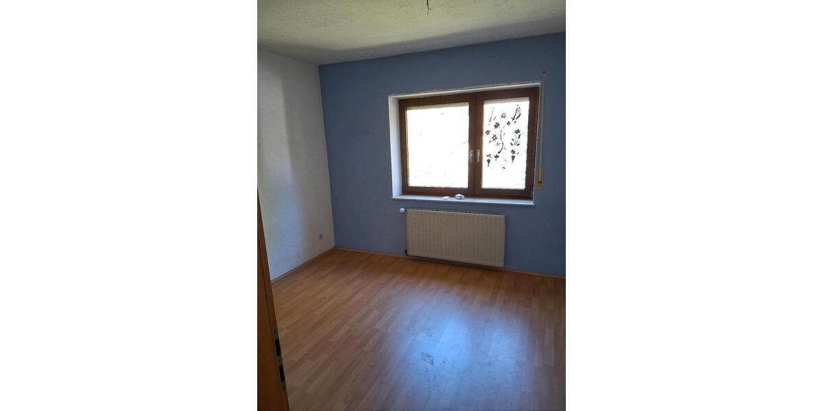 Etagenwohnung Kusel - 4 Zimmer, 104 m&sup2;, 800&euro; | Angebot:26402668