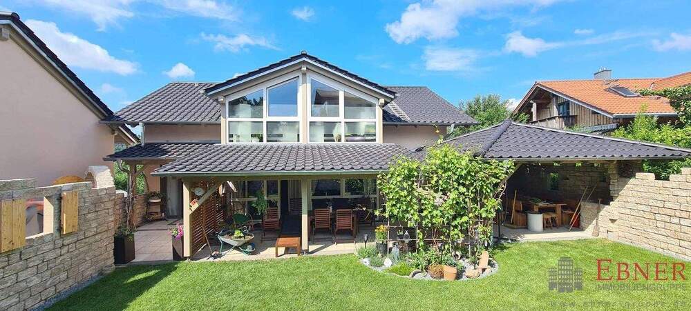 Einfamilienhaus Viechtach - 6 Zimmer, 234 m&sup2;, 540.000&euro; | Angebot:25773087
