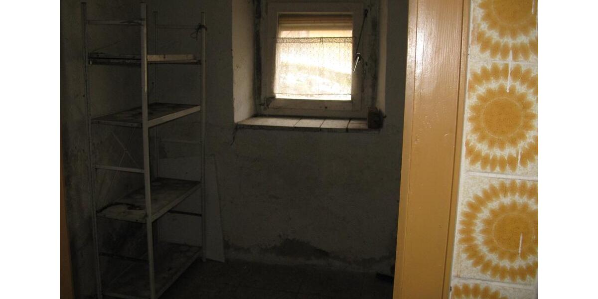 Einfamilienhaus Winklarn - 6 Zimmer, 130 m&sup2;, 59.900&euro; | Angebot:26439474