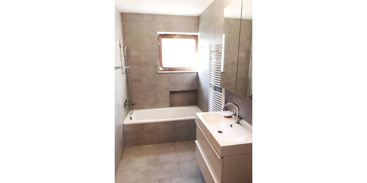 Einfamilienhaus Osterhofen - 6 Zimmer, 165 m&sup2;, 1.500&euro; | Angebot:26266106