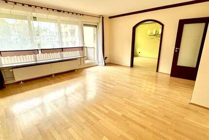 Wohnung zum Kaufen in Bückeburg 149.000 € 80.46 m² 3 zimmer