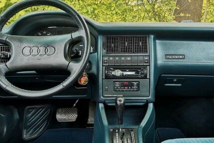 Audi 90 227.000 km 5.500 &euro; Versmold- Peckeloh 33775