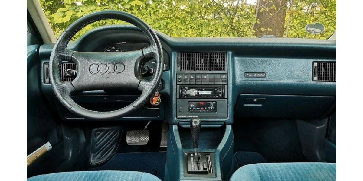 Audi 90 227.000 km 5.800 &euro; Versmold- Peckeloh 33775