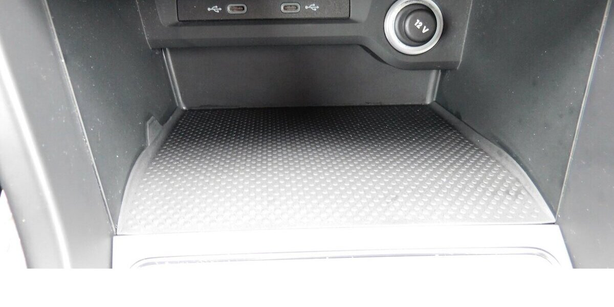 VW Touran 1.5 Comfortlin Active TSI 5 Sitze Navi 21.400 km 25.990 &euro; Vordorf 38533