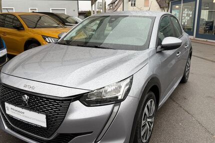 Peugeot 208 52.000 km 14.990 &euro; Hersbruck 91217
