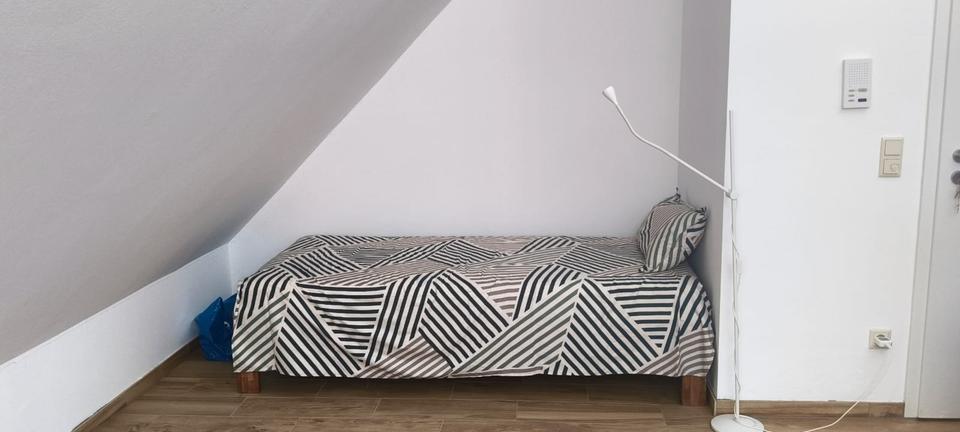 Dachgeschoßwohnung Göttingen Roringen - 1 Zimmer, 445&euro; | Angebot:25298935