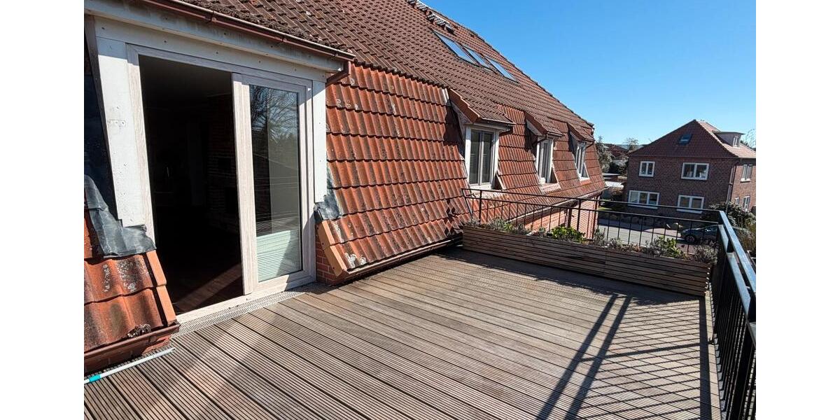 Dachgeschoßwohnung Lensahn - 6 Zimmer, 160 m&sup2;, 1.750&euro; | Angebot:26251109