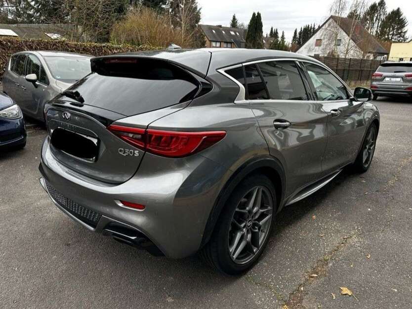 INFINITI Q30 120.000 km 15.790 € Wittlich 54516