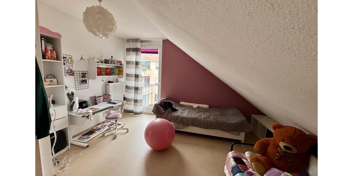 Doppelhaushälfte Villingen-Schwenningen Schwenningen - 5.5 Zimmer, 136 m&sup2;, 459.000&euro; | Angebot:26099901