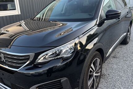 Peugeot 5008 126.500 km 13.499 &euro; Sindelfingen 71069