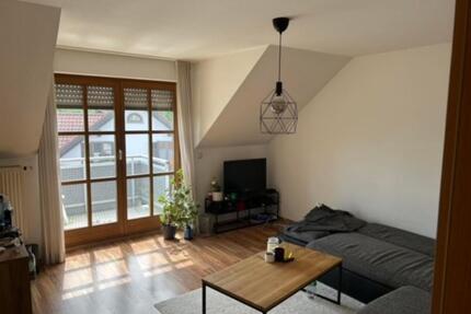 Schöne 2-Zimmer-Dachgeschoßwohnung mit EBK in Thannhausen