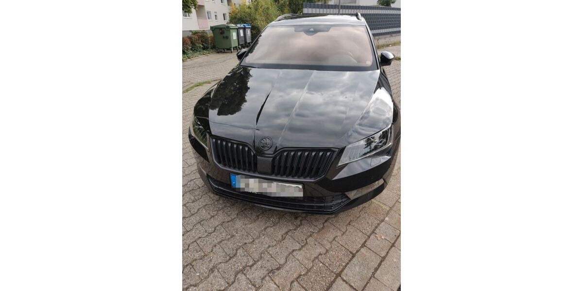 Skoda Superb 118.500 km 22.000 € Mannheim 68199