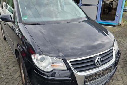 VW Touran 200.000 km 1.950 &euro; Wesseling 50389