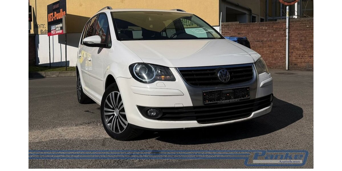 VW Touran Freestyle 1.4 DSG*SHZ*AHK*PDC*AUX* 193.614 km 4.990 &euro; Berlin 13187