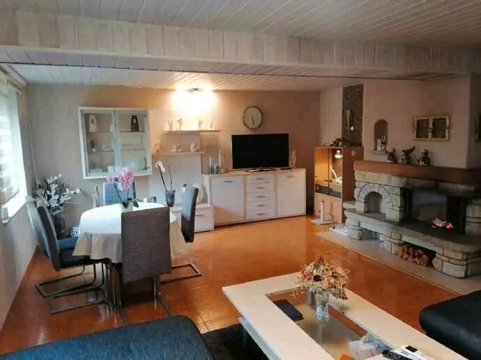 Einfamilienhaus Werdau - 5 Zimmer, 170 m&sup2;, 195.000&euro; | Angebot:27095365
