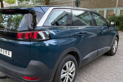 Peugeot 5008 176.487 km 13.566 &euro; Frankfurt am Main 60389
