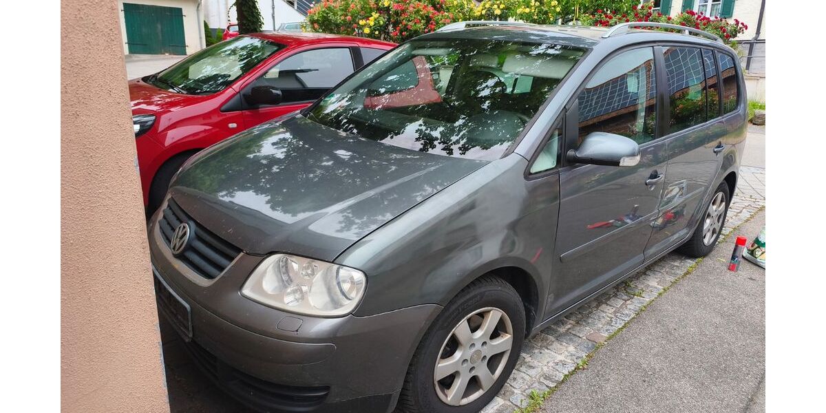 VW Touran 278.000 km 3.490 &euro; Kirchberg an der Iller 88486