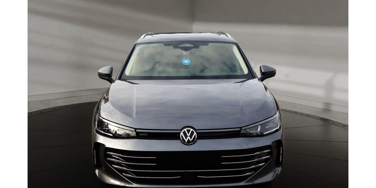 VW Passat 1.500 km 66.900 &euro; Weißenfels 06667
