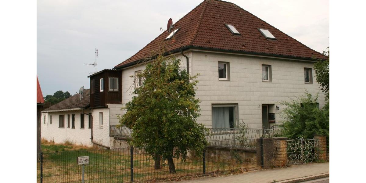 Mehrfamilienhaus, Wohnhaus Gerolfingen - 10 Zimmer, 300 m&sup2;, 215.000&euro; | Angebot:27050056