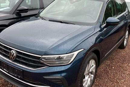 VW Tiguan 13.990 km 28.999 € Mittelbach 09224