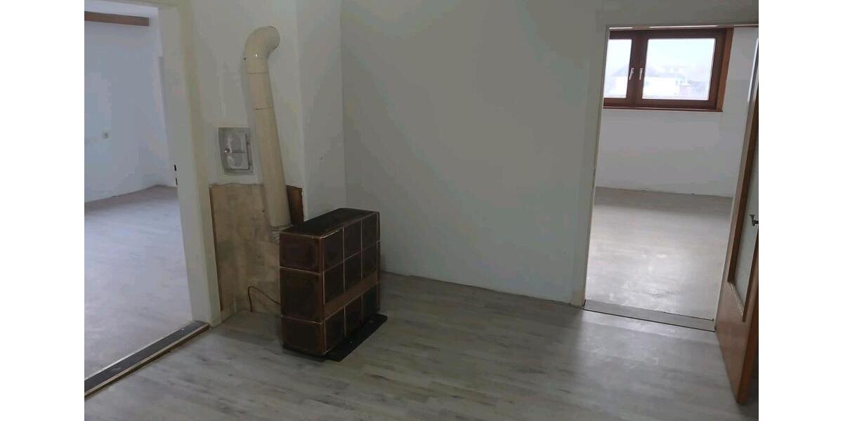 Dachgeschoßwohnung Rimbach - 3 Zimmer, 110 m&sup2;, 800&euro; | Angebot:25367426