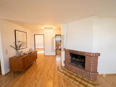 LICHTDURCHFLUTETES WOHNEN MIT KAMIN - Dachgeschoßwohnung Böblingen Dagersheim | Angebot:27005054