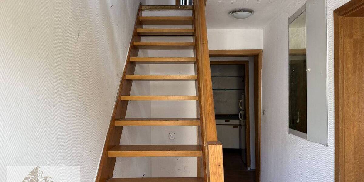 Doppelhaushälfte Möckmühl / Züttlingen Züttlingen - 7 Zimmer, 158 m&sup2;, 115.000&euro; | Angebot:25958422