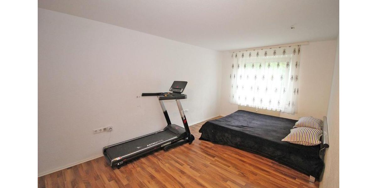 4,5-Zi OG-Wohnung mit TG- Stellplatz in Rutesheim 4 zimmer